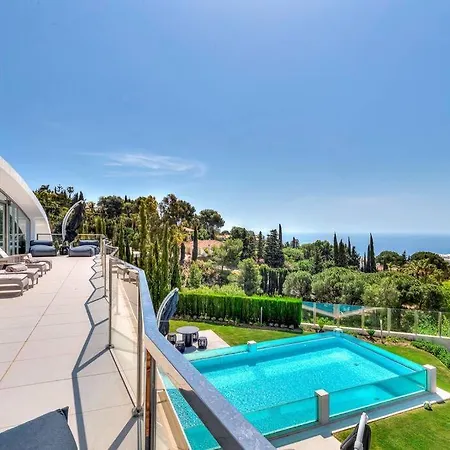 Villa Espectacular In Higueron